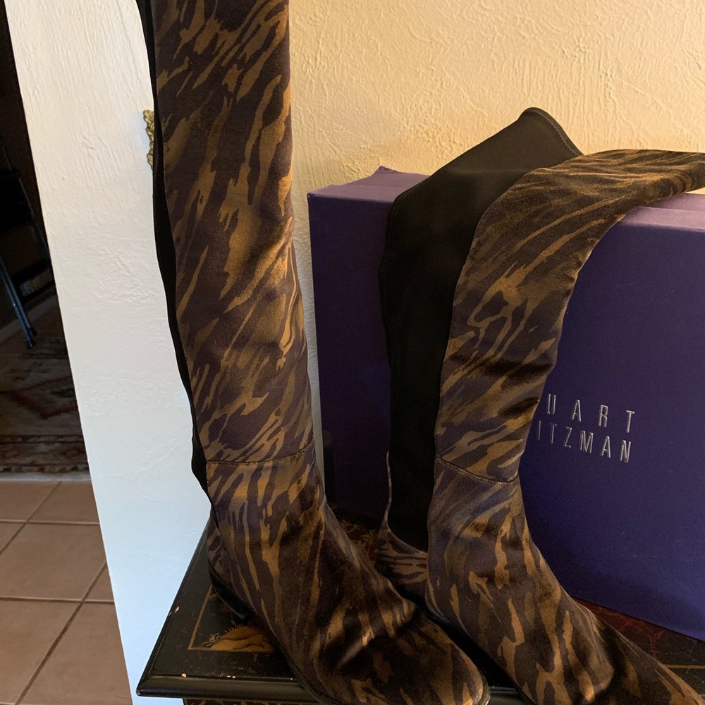 Stuart Weitzman Tiger Stretch Boot -Size 7 M - image 4